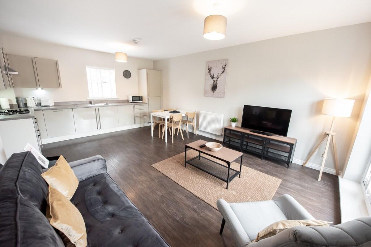 Stylish Private CoachHouse Retreat, Pet Friendly.5