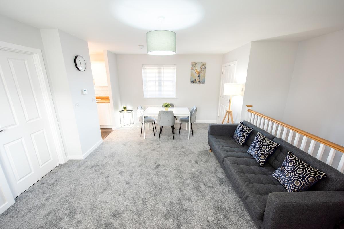 Private Coach House, Fast WiFi & Parking4